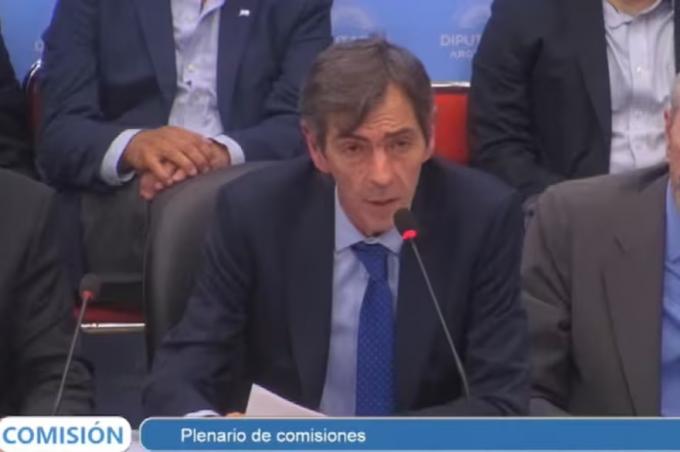 Biocombustibles el Gobierno propuso subir los cortes de la nafta y el gasoil de la ley ómnibus