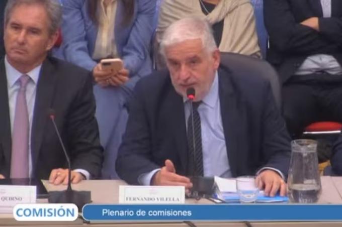 Debate. El secretario de Agricultura defendió la suba de las retenciones y dijo Hoy se puede comer más asado que el 9 de diciembre pasado