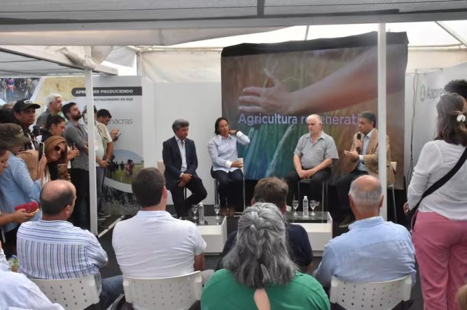 Todo está conectado Aapresid realizó el lanzamiento de su nuevo congreso en la Rural