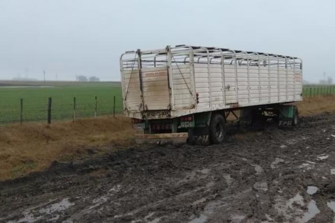 Caminos rurales los pronósticos de más lluvias pusieron en guardia a los productores