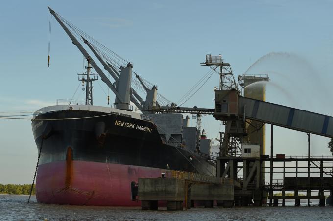 Argentina es el único líder del agro con caída de exportaciones