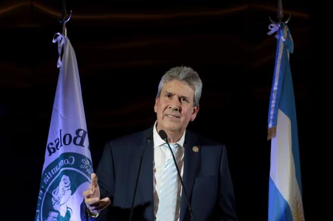 La Bolsa de Cereales elogió las medidas del gobierno de Milei para el agro y se quejó de Kicillof por la situación en un puerto