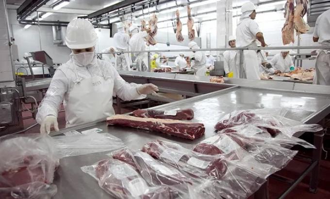 China Dependencia. Caen las exportaciones de carne en 14%