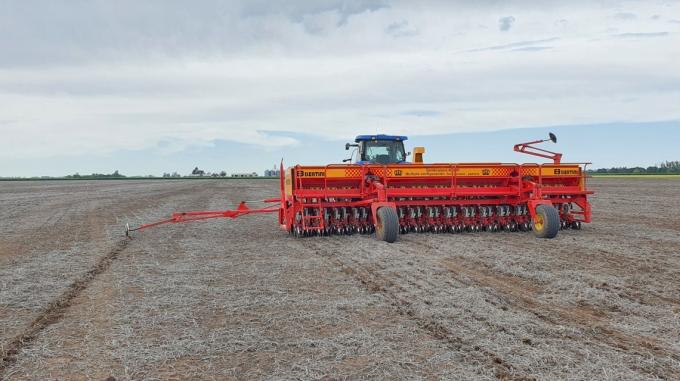 Siembras paralizadas en el centro norte de Santa Fe se implantó el 68% del girasol y el 35% de maíz temprano