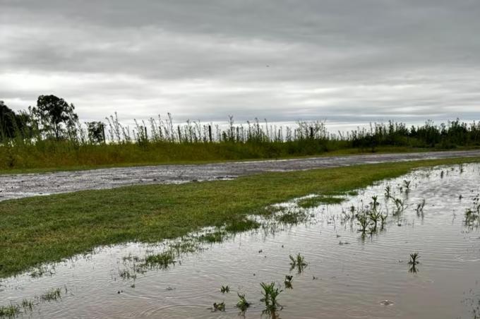Impresionante bendición avanza una tormenta que deja una gran noticia en zonas agrícolas que rogaban por el agua