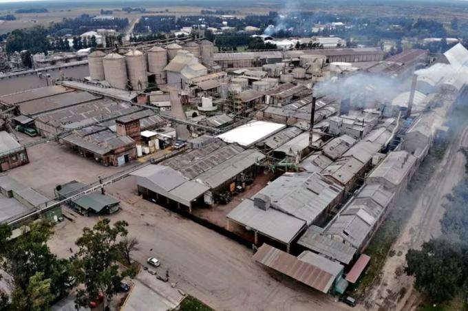 Acuerdo la cerealera Vicentin reabre dos plantas industriales y pagará el 80% del salario de marzo
