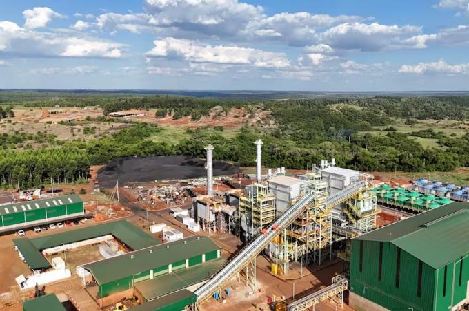 Invirtió US$200 millones Hugo Sigman inauguró su segunda planta de energía eléctrica en base al revolucionario uso de subproductos forestales