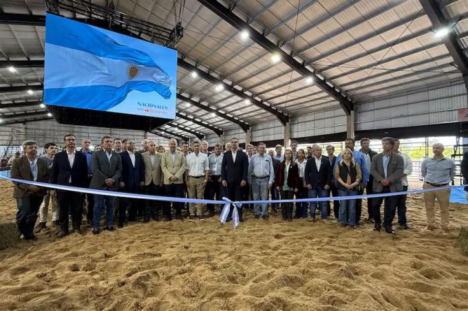 Abrió sus puertas Las Nacionales y hay fuerte expectativas sobre el negocio ganadero