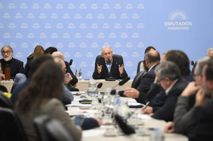 Bisturí, no motosierra encendidos discursos de defensa al INTA en Diputados
