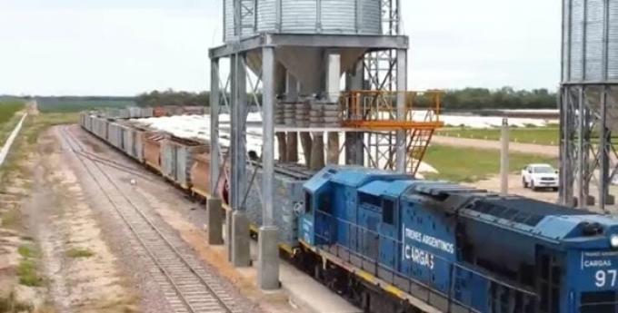 La Unión Agrícola de Avellaneda también anticipa fondos al Belgrano Cargas, como adelanto de fletes, para la compra de vagones chinos