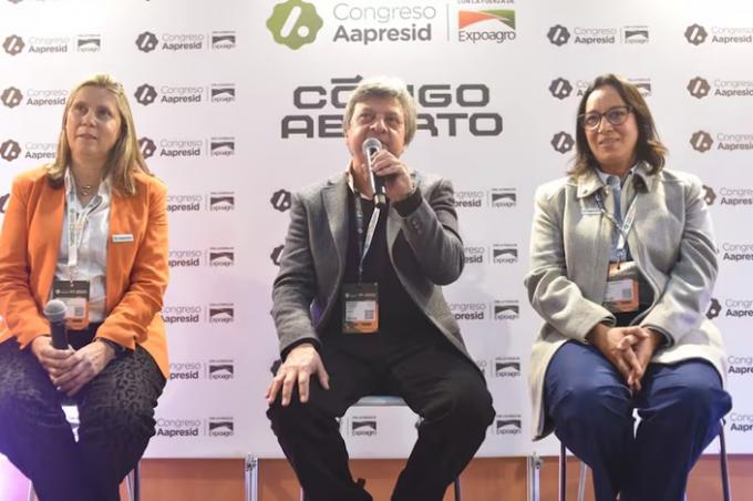 Hay consenso en el rumbo el presidente de una entidad del agro dijo que la Argentina va hacia una economía normal y hay que adaptarse