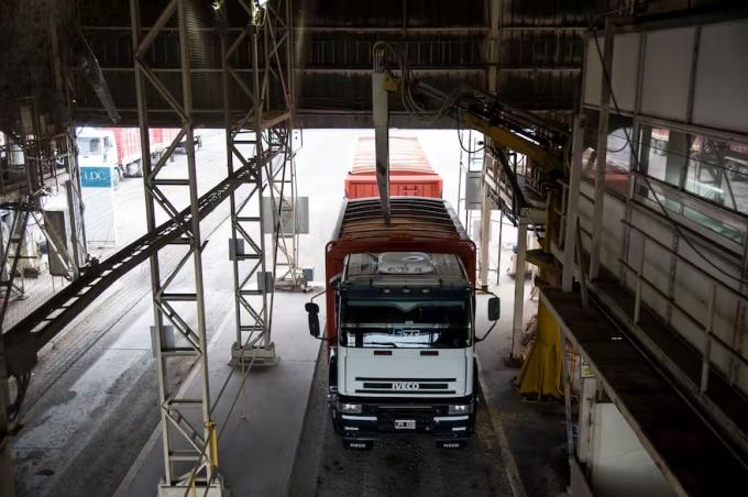 Desregulación histórica el Gobierno eliminó las tarifas de referencia para fletes agropecuarios