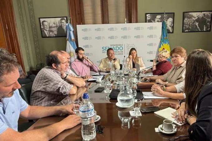El drama de las inundaciones productores del oeste bonaerense pidieron apoyo a su reclamo en la Legislatura