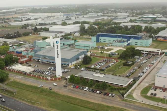 Fiebre aftosa la empresa argentina Biogénesis Bagó será proveedora de un banco de vacunas de Brasil, que tiene uno de los mayores rodeos del mundo