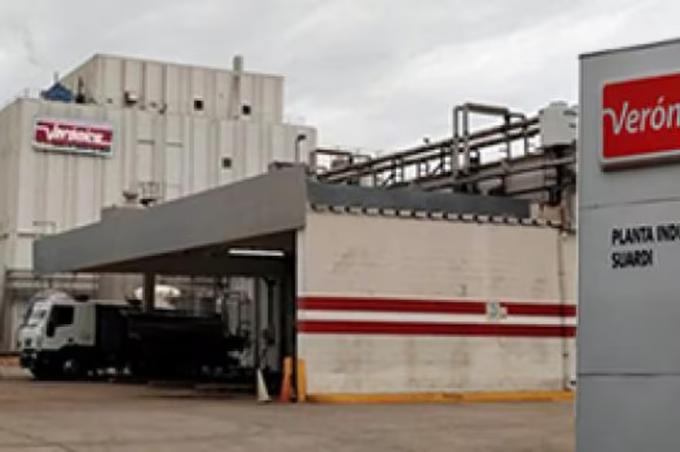 Crisis en Lácteos Verónica el gobierno de Santa Fe envió cajas de alimentos mientras 700 trabajadores siguen sin cobrar