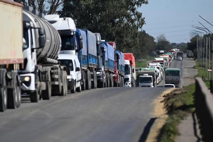 Dólares en abril la agroexportación ingresó US$2495 millones, un 23% más que en marzo