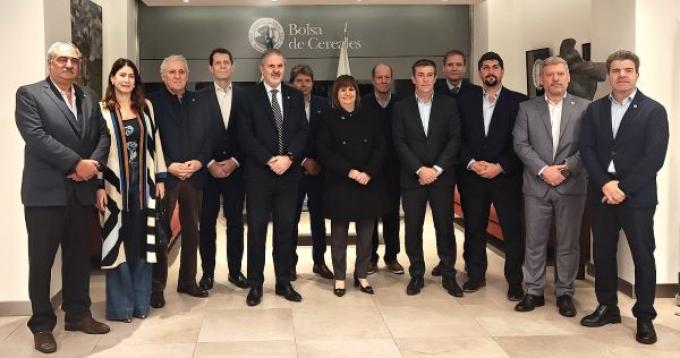 Bolsa de Cereales y Patricia Bullrich analizaron la agenda legislativa clave para el agro