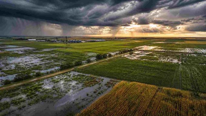 Emergencia Hídrica en Santa Fe: las 11 facultades extraordinarias de Pullaro por El Niño