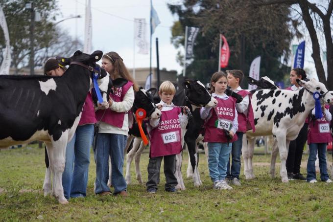 ExpoRural Rafaela: los mini presentadores se llevaron los aplausos