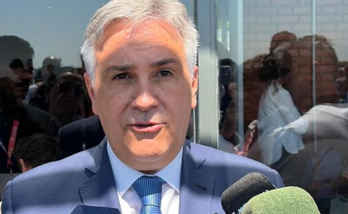 RIGI: Llaryora pidió financiamiento y más proveedores industriales locales