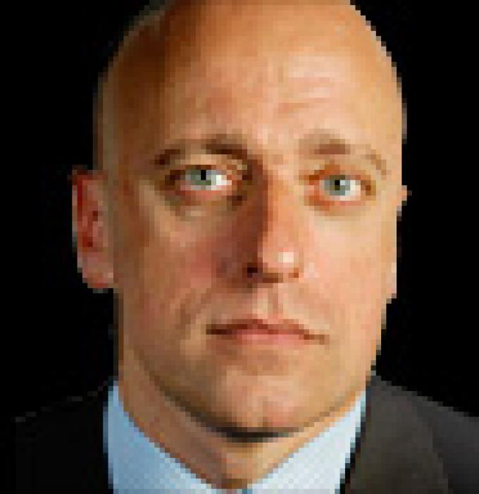 NO ESTÁ ÉL, ESTÁ ELLA Y NO TIENE RIVALES, POR CARLOS PAGNI