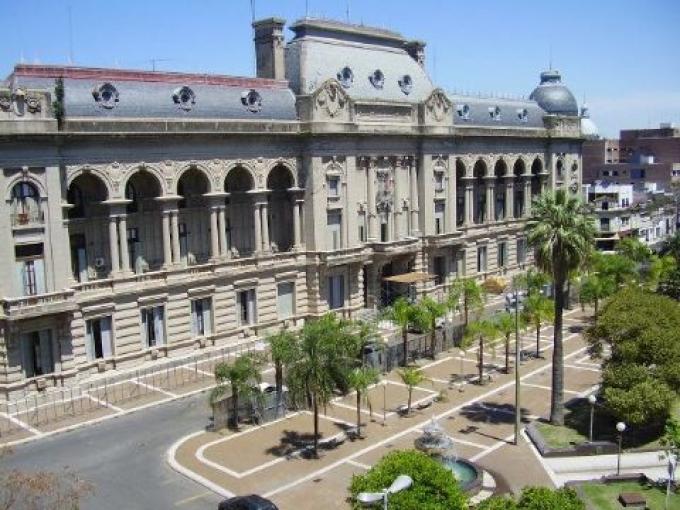 IMPUESTOS EN DIPUTADOS: TENDRÍA TRATAMIENTO RÁPIDO, PERO NO EXPRESS