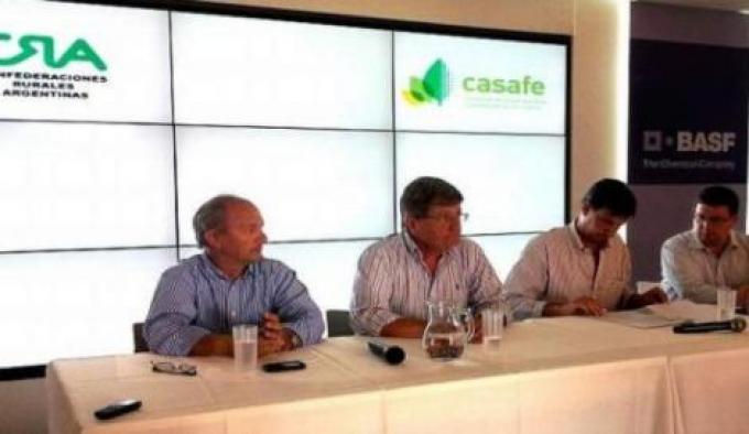 CASAFE y CRA renuevan acuerdo para la capacitación de productores 