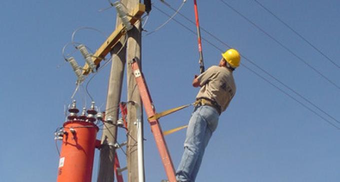 Aprobaron la creación del Fondo de Electrificación Rural provincial.