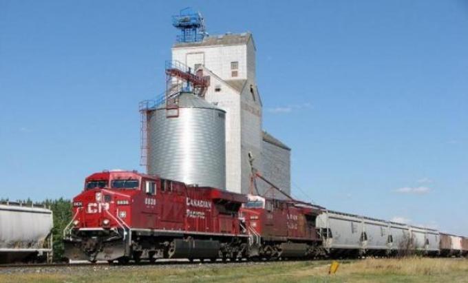 Cosecha desborda ferrocarriles en Estados Unidos