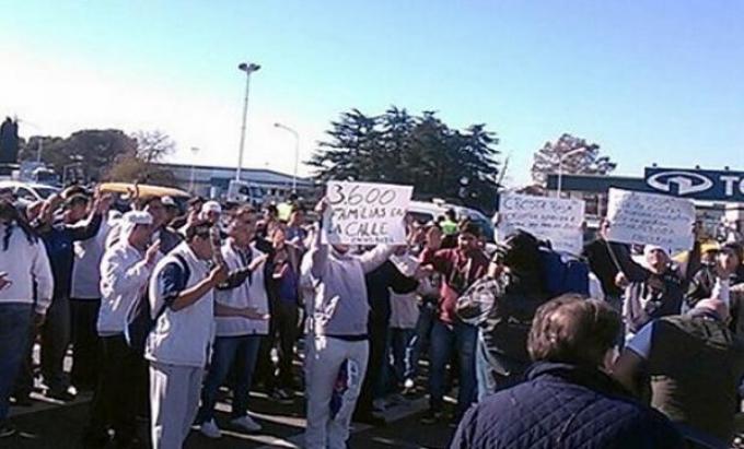 Cresta Roja cerró sus plantas: 3000 obreros se quedarían sin trabajo