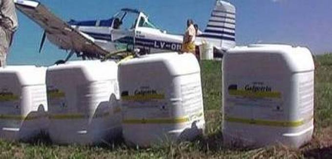 Por la crisis del agro, cayó la venta del herbicida glifosato.