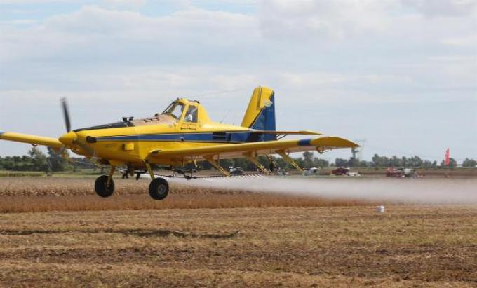 Buenos Aires: media sanción a un proyecto para regular la aplicación de agroquímicos