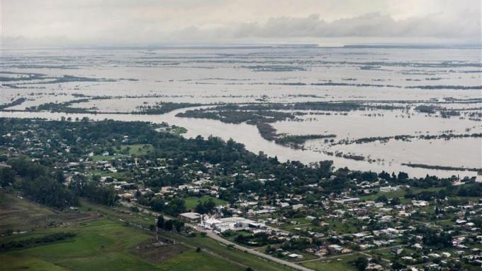 Por sequía e inundaciones, resta por sembrar 40% de la superficie prevista