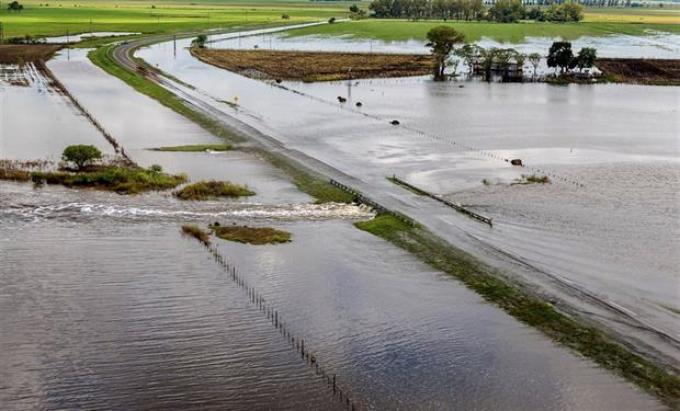 Esperan más lluvias para las zonas inundadas en Santa Fe