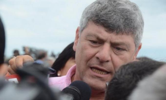 Tras las críticas por el límite al reintegro en soja, Buryaile habló con productores del Norte