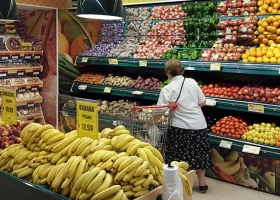 Un senador y candidato de Cambiemos presentó un proyecto para bajar el precio de los alimentos