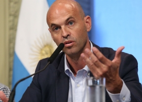 Dietrich condenó los ataques a camiones y criticó el "patoterismo".