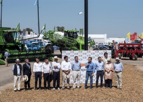Macri eliminó trabas para el campo y anunció créditos blandos por la sequía.