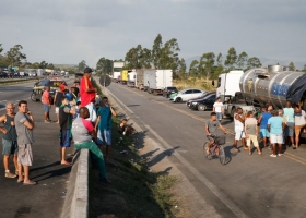 Hartazgo: un paro nacional de transportistas autoconvocados hizo que la clase política brasileña aceptase reducir la carga impositiva sobre el gasoil