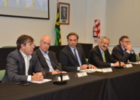 El Foro de Convergencia Empresarial pidió a la corporación política que el sector privado no vuelva a ser la variable de ajuste