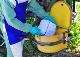 Campo limpio: la importancia de reciclar los envases de agroquímicos