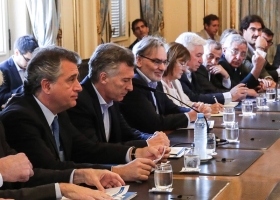 Macri anunció que bajará las retenciones al cuero antes de fin de año