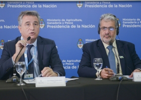 Inversores saudíes exploran oportunidades de negocio con productores argentinos de alfalfa