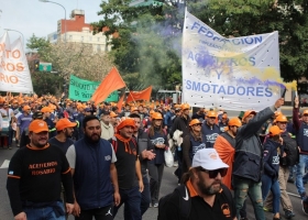 Retoman actividades terminales del sur rosarino luego de que el gobierno dictara la conciliación obligatoria a los aceiteros