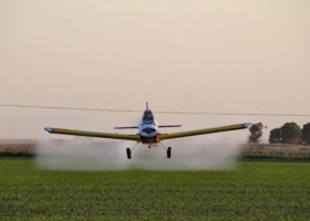 Aeroaplicadores deben tramitar una autorización para trabajar durante la cuarentena