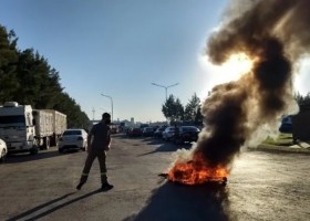 Tras 20 días de conflicto: hubo acuerdo y los gremios aceiteros levantan un paro en los puertos