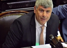Está escondiendo la intención de recaudar": dura carta abierta de Buryaile a Fernández por la amenaza al campo