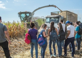 Histórico: por primera vez una facultad de agrarias tiene más mujeres que hombres