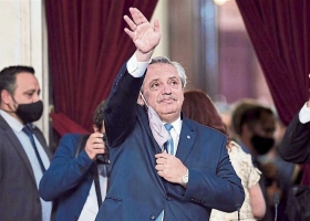 El Gobierno analiza una reforma tributaria