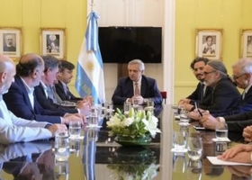 "Síntoma de la decadencia intelectual": duro rechazo de una entidad del campo a la amenaza de cierre de exportaciones